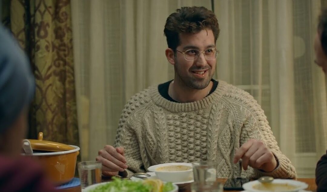 Video: 5/30 – Yemek Yerken İzlemelik Diziler